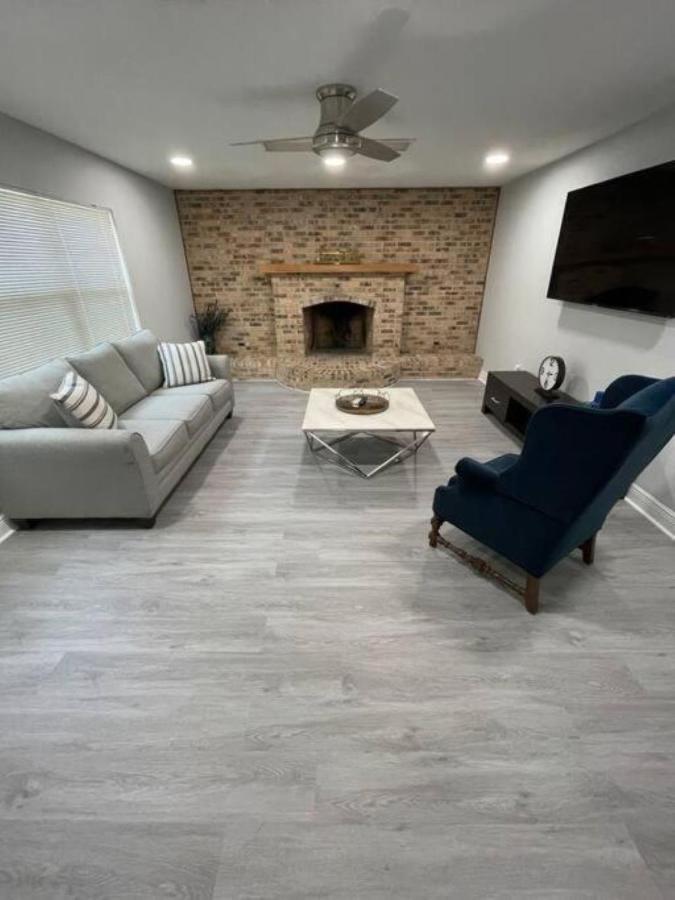 Cheerful Home Minutes From The Airport And Raymond James Stadium! Tampa Bagian luar foto