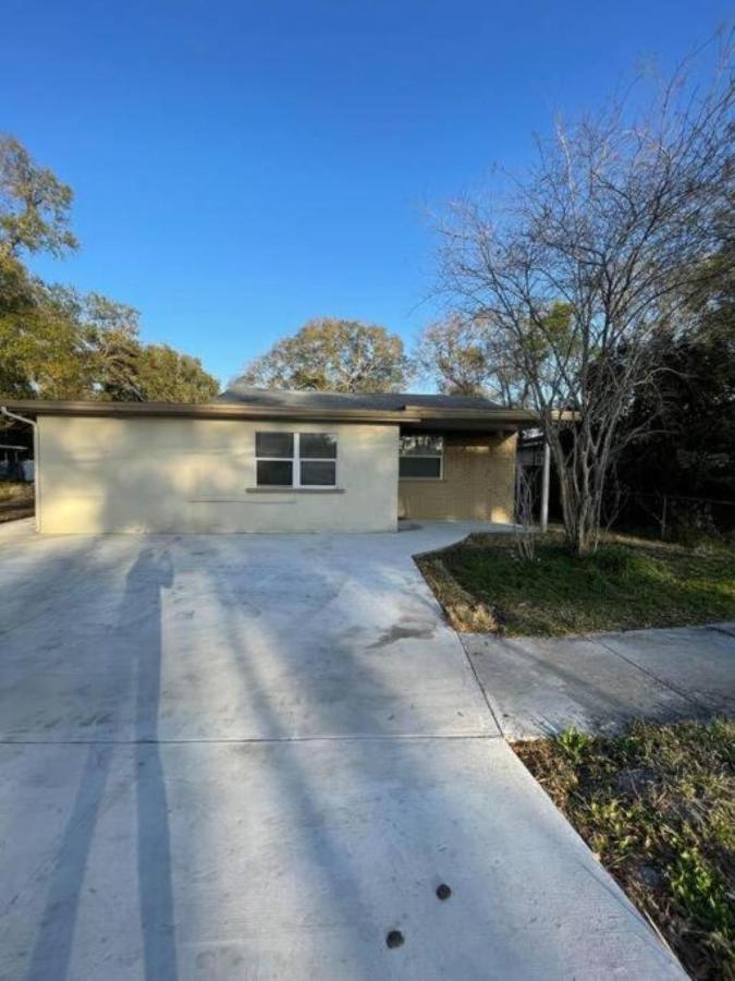 Cheerful Home Minutes From The Airport And Raymond James Stadium! Tampa Bagian luar foto