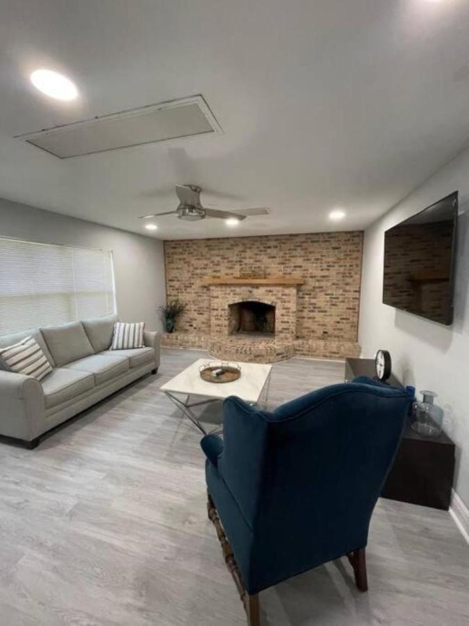 Cheerful Home Minutes From The Airport And Raymond James Stadium! Tampa Bagian luar foto